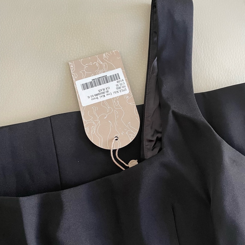 Meshki Niki Mini Square Neck Dress Black XS Brand New - Picture 3 of 3